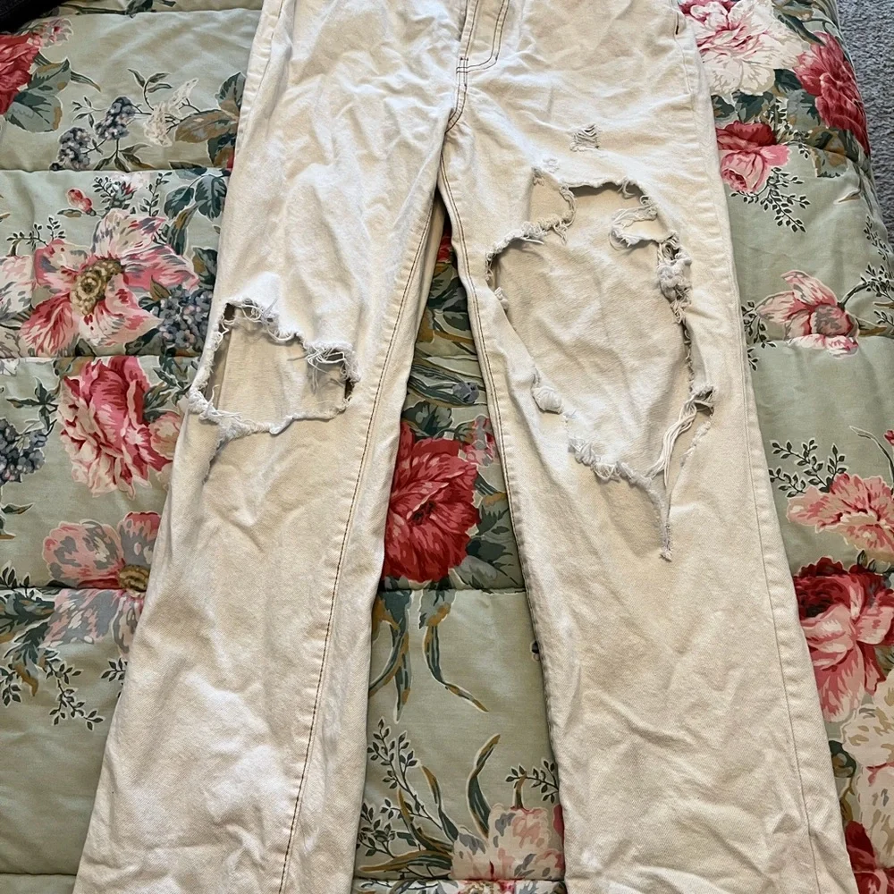 Jeans - Picture 4 of 5